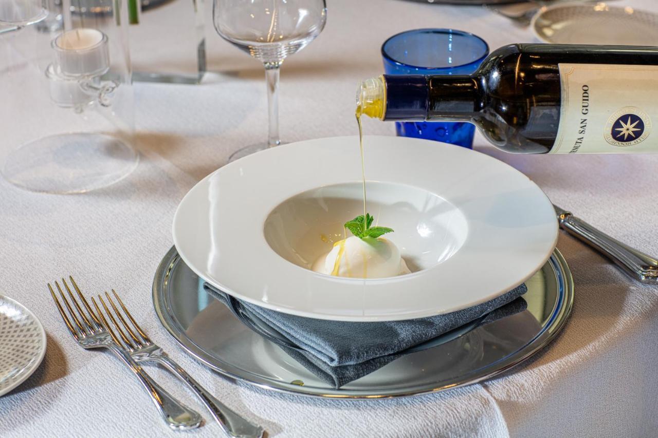 ליגננו סביאדורו Monaco Suites Hotel מראה חיצוני תמונה