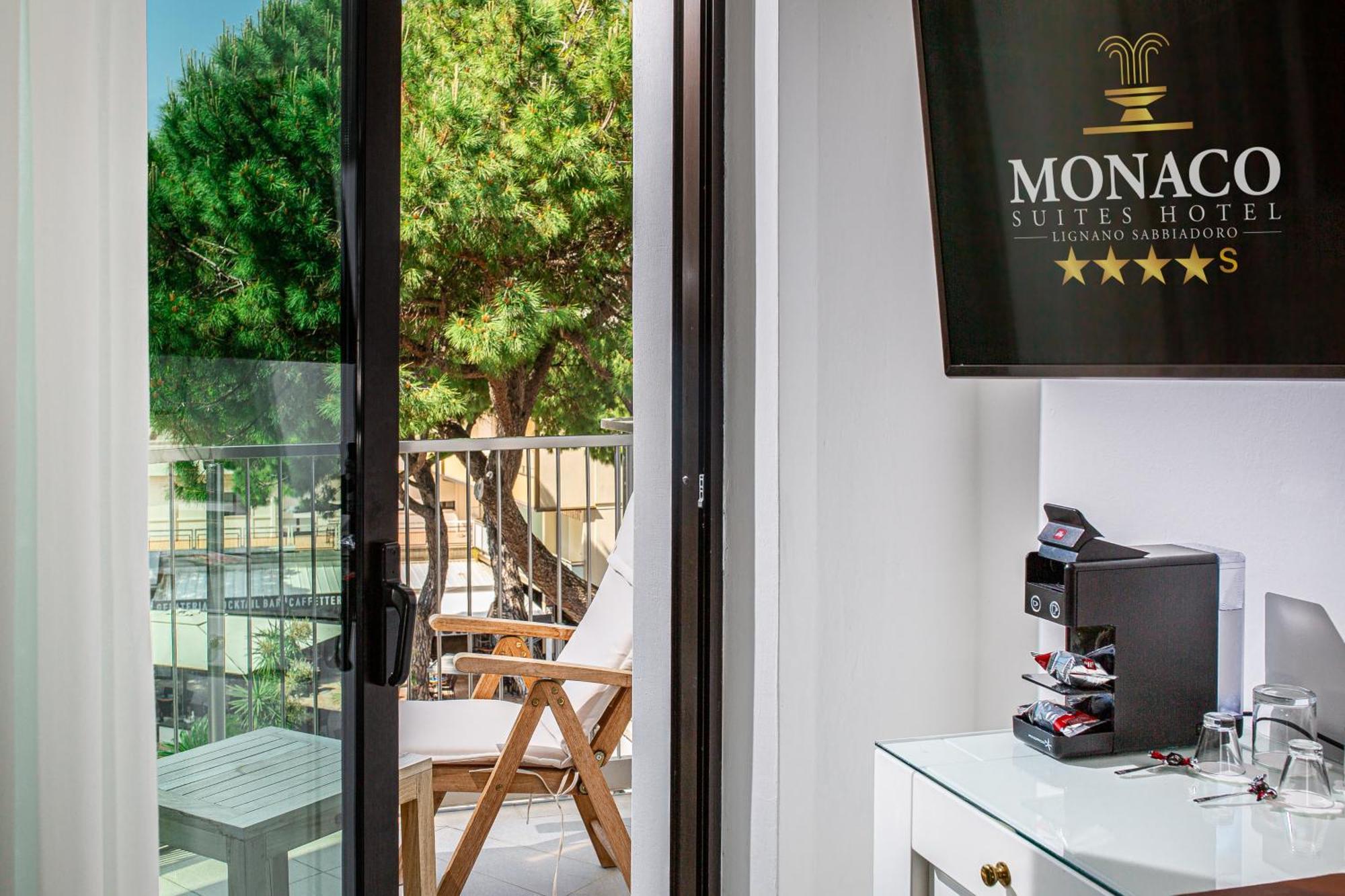 ליגננו סביאדורו Monaco Suites Hotel חדר תמונה