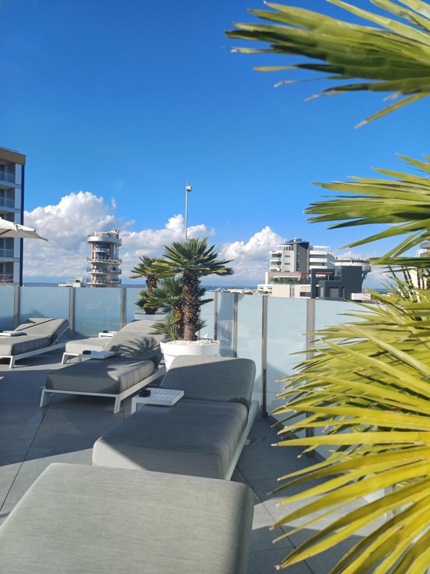 ליגננו סביאדורו Monaco Suites Hotel מראה חיצוני תמונה